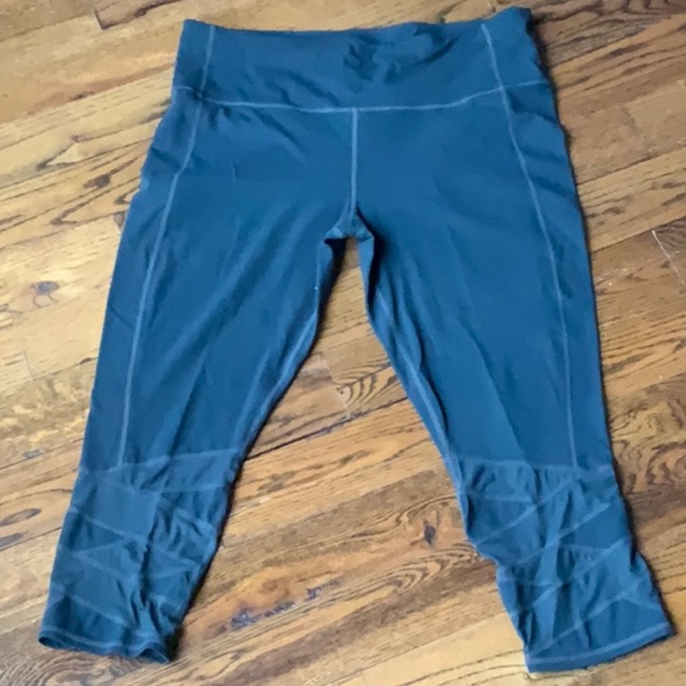 Athleta Cropped Tights
